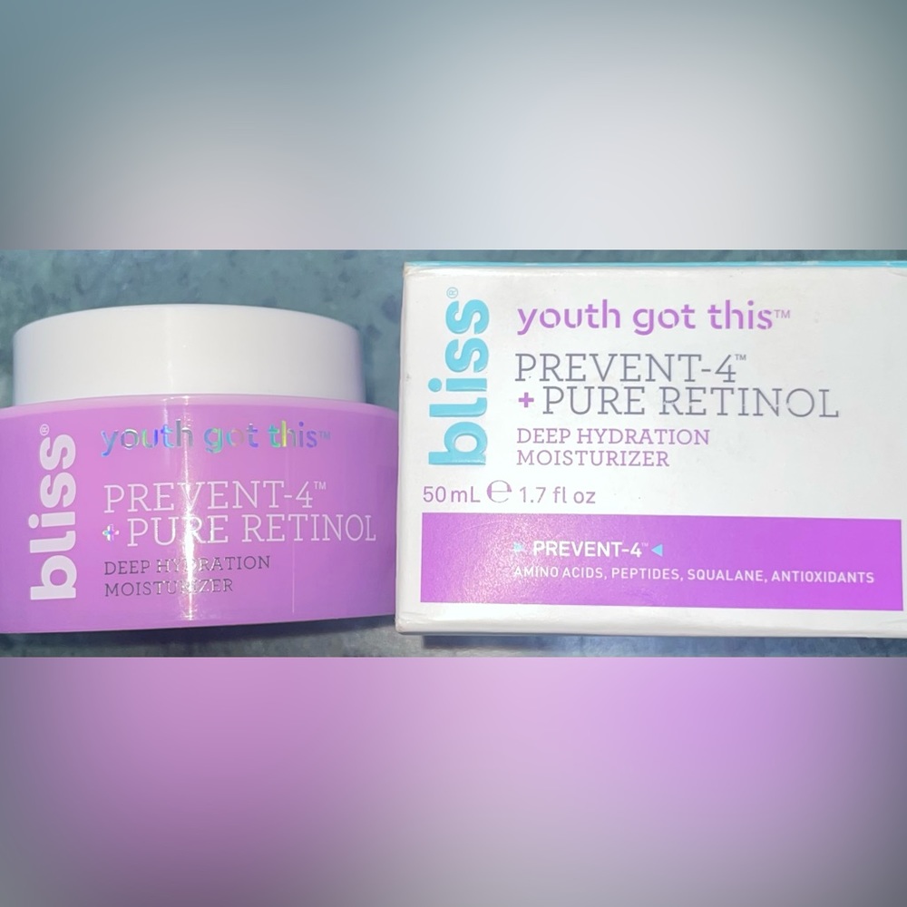 New in Box Bliss Youth Deep Hydration Moisturizer with Retinol 1.7 fl oz